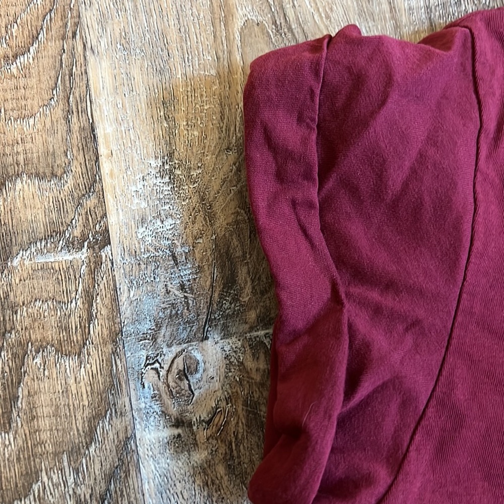 H & M Basic T - Picture 2 of 3